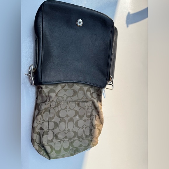 Coach Vintage Messenger Bag Black Leather Signature Lining Style 9335 (No Strap) - Picture 7 of 9